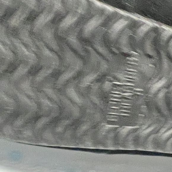 Secret treasures sz 8 Black Faux-Suede Cozy Bow Moccasin Slippers never worn. - Picture 9 of 9